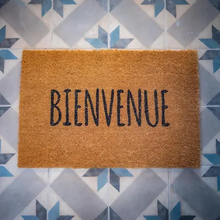 #201-heart Of Vieil - Place Nationale-high-end Newly Renovated & Furnished Апартаменти Антіб