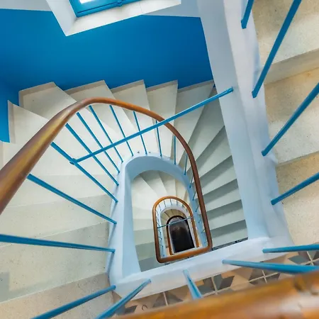 Διαμέρισμα #201-heart Of Vieil - Place Nationale-high-end Newly Renovated & Furnished