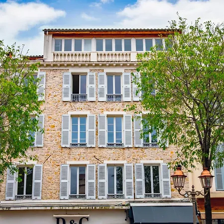 Apartment #201-heart Of Vieil - Place Nationale-high-end Newly Renovated & Furnished Antibes